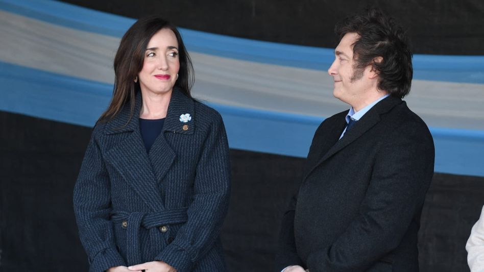 Arde la interna: la Rosada filtra un chat para desmentir a Villarruel