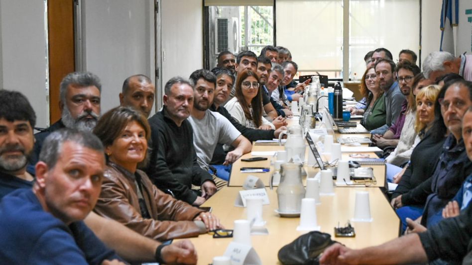 La Provincia recibe este martes a los estatales para empezar a negociar los salarios para 2025