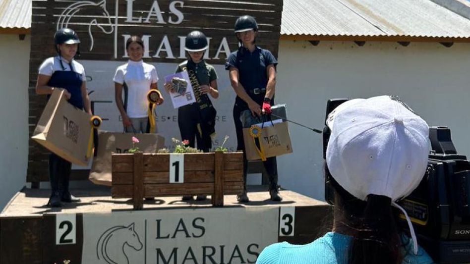 La azuleña Victoria Casimiro en el primer lugar en el concurso de Las Marías, de Luján. 