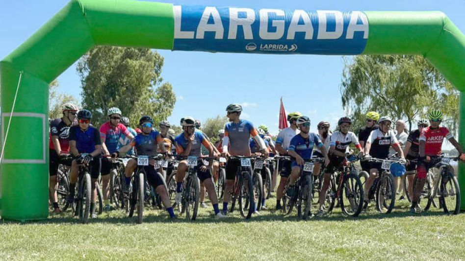 Cinco azuleños corrieron en Laprida 