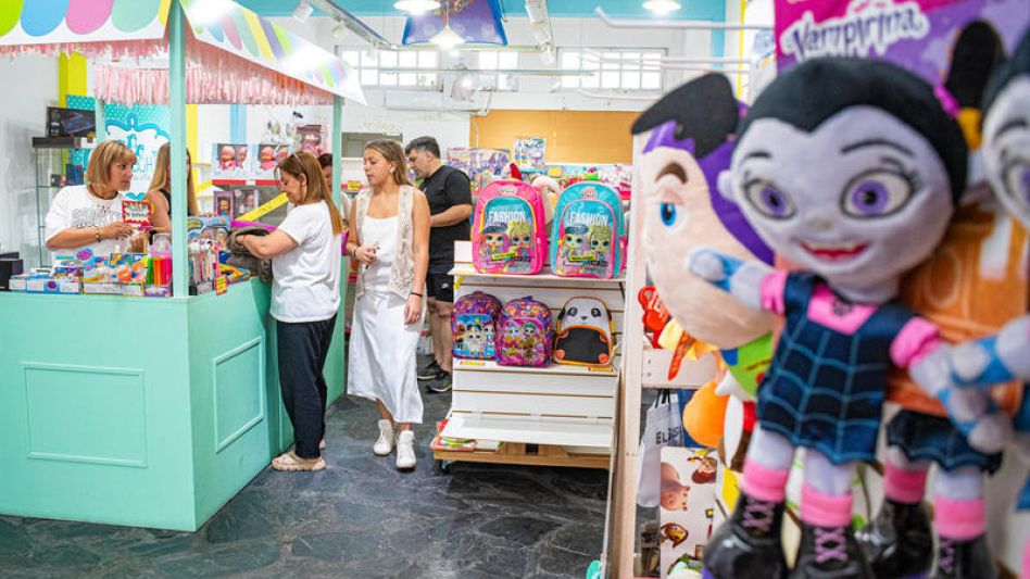 Los comerciantes mantienen la esperanza de   aumentar las ventas con la llegada de los Reyes