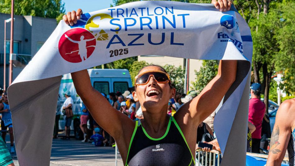 Johanna Pennella se impuso en el Triatlón de Azul. De esta forma consiguió, luego de varios podios, su primer triunfo en la competencia de la ciudad. 