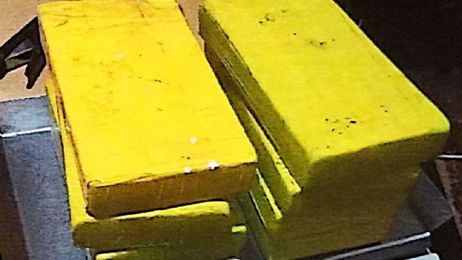 Ocho panes de cocaína incautó la Policía en poder de una pareja que está detenida. FOTO: JUSTICIA FEDERAL/AZUL