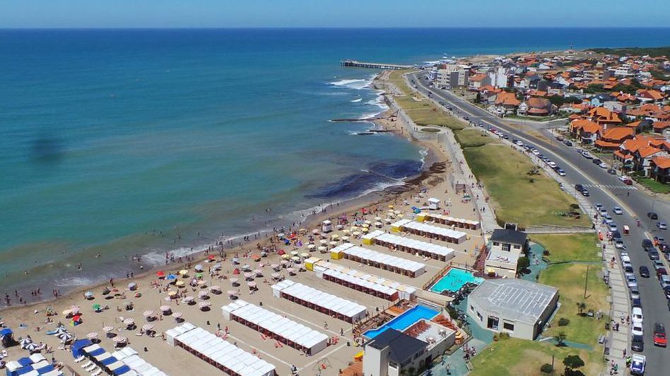 Bosque, playa y tranquilidad: el destino de la Costa ideal para ir en familia este verano