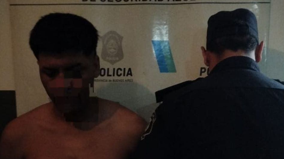 Los hechos que les atribuyen a los acusados ocurrieron en la vía pública el 8 de enero. FOTO: EPDS AZUL/PBA