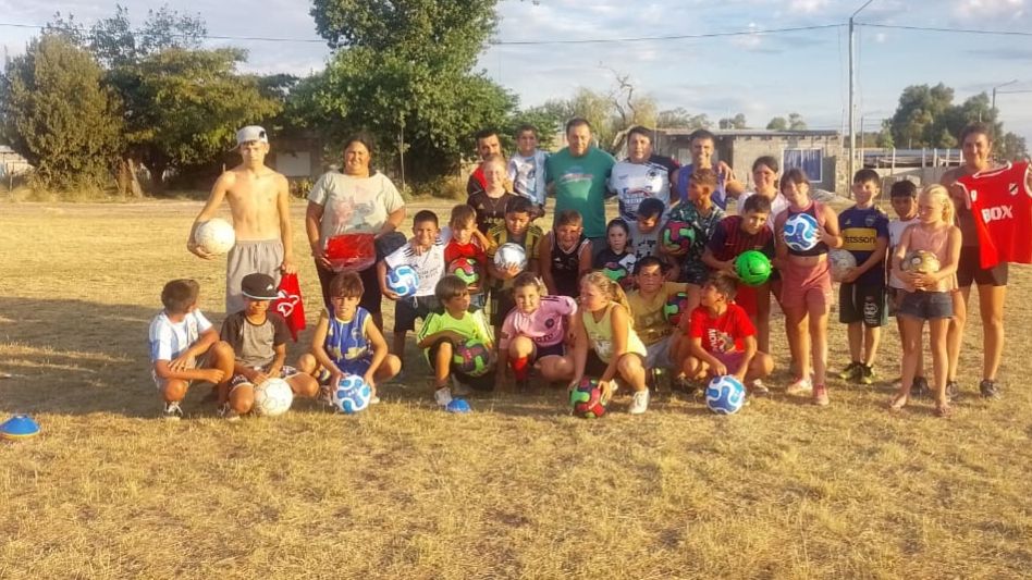 Un proyecto social que une fútbol y contención en los barrios de Azul