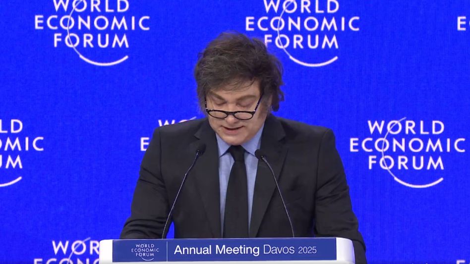 Milei afirmó en Davos que Argentina es un "ejemplo mundial" y consideró que la ideología woke es un "virus"