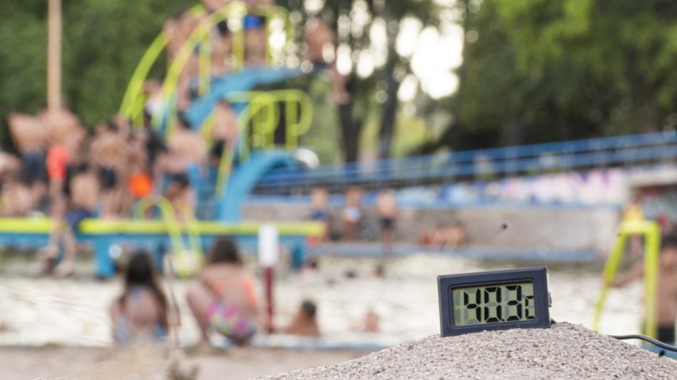 Los niños y los adultos mayores son los grupos más vulnerables al golpe de calor. Foto: Nacho Correa.