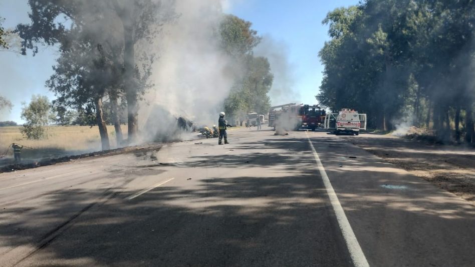 Nueva tragedia en Ruta N°3: un muerto en choque entre un camión y una camioneta
