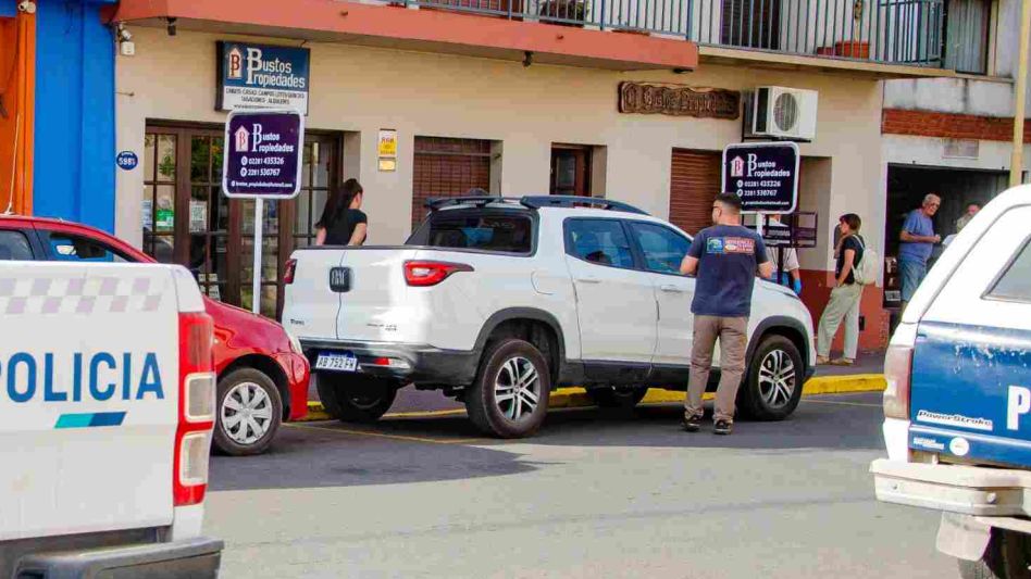 Una de las inspecciones en la casa del martillero, que data del pasado 19 de enero. FOTO: NACHO CORREA/EL TIEMPO