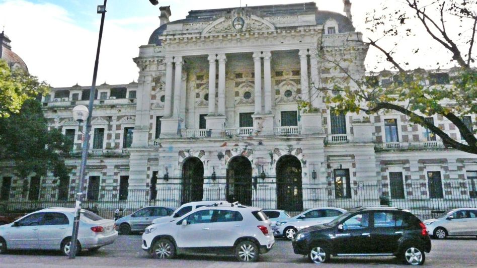 Paritaria bonaerense: el gobierno ofreció a docentes y estatales un aumento del 7% en febrero y del 2% en marzo