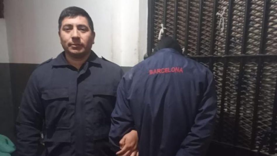 El encausado había sido arrestado el 20 de septiembre de 2022, instantes después de ocurrido el robo por el que fue condenado en este juicio abreviado.