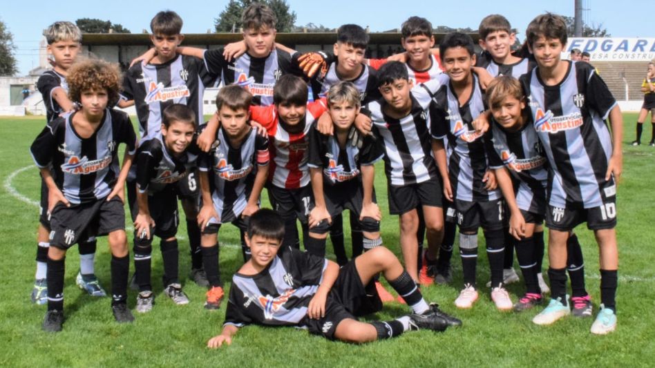 Alumni se encuentra disputando en Tandil el Torneo Libertad de los Pueblos Latinoamericanos.