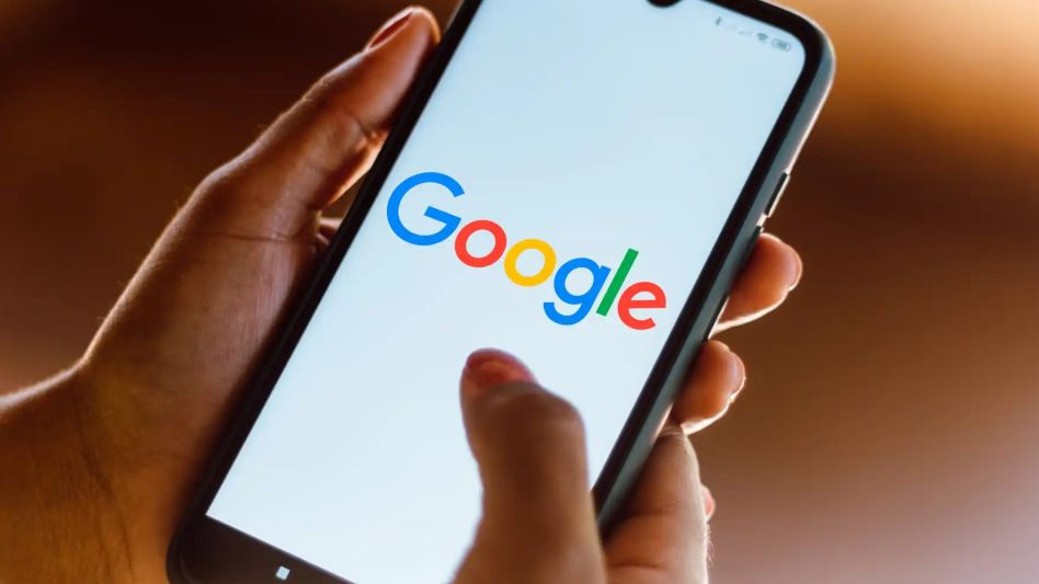 Alertan a los usuarios de Gmail por estafas con IA