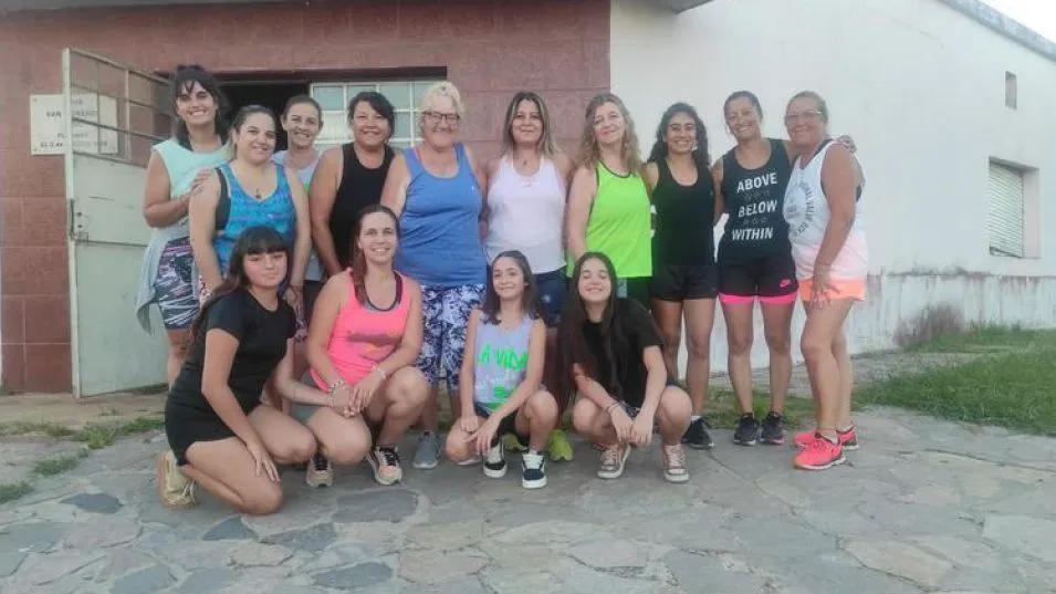 Mónica (foto) junto a Elsita son Las reinas de la bailanta en los Carnavales 2025.    LAURA MÉNDEZ 