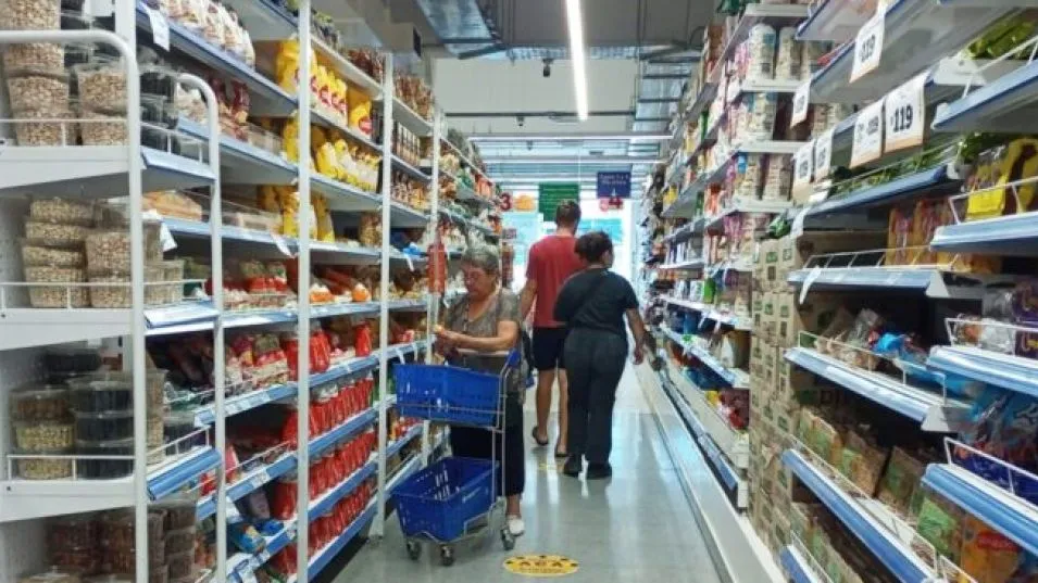 La inflación de febrero tuvo una leve aceleración y fue del 2,4%
