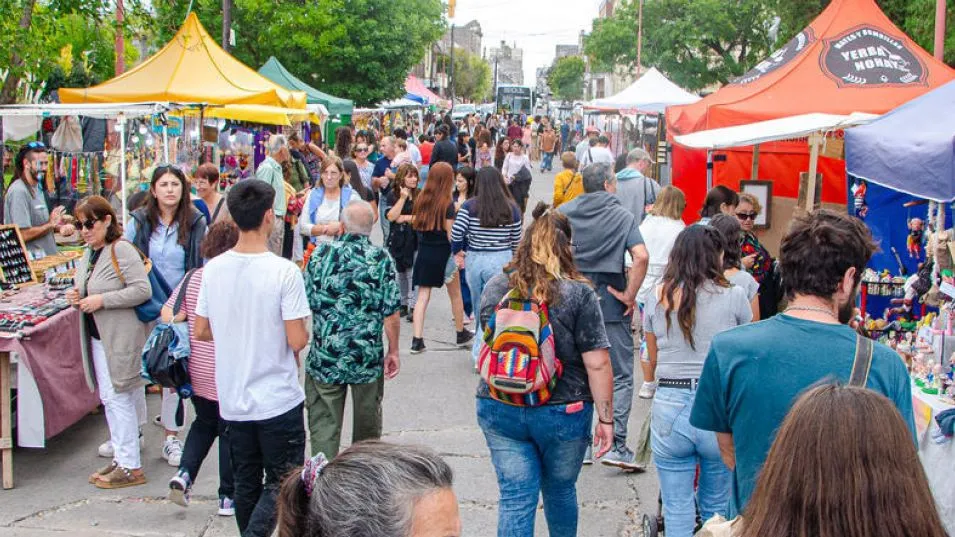 Postales de la tarde del sábado en la XXVI Fiesta del Artesano.  FOTOS NACHO CORREA 