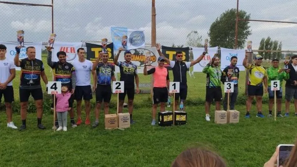 Los cinco primeros de la clasificación de la competencia inicial del Campeonato Tres Ciudades. FACEBOOK TRACCION A SANGRE AZUL