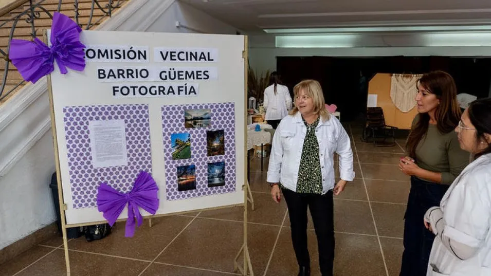 Hasta el lunes 31, en el hall del Complejo Cultural San Martín, se exhibirá la muestra artística y cultural denominada ?de marzo a marzo? con motivo de conmemorar el Mes de la Mujer.  PRENSA MUNICIPAL