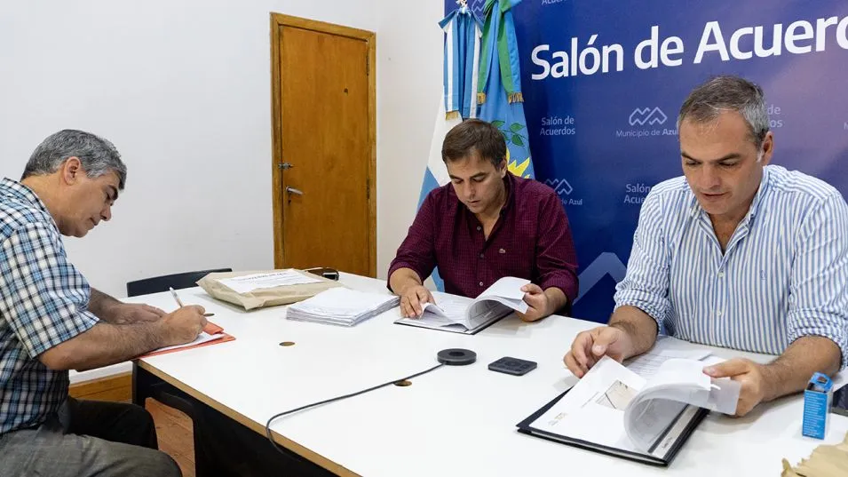 Presentación de ofertas para la realización de bacheo en Azul