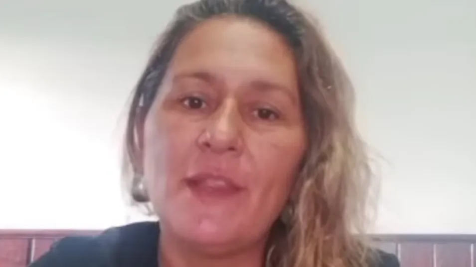 "Son más de 400 chicos los que hoy no asisten a clases por falta del servicio" 