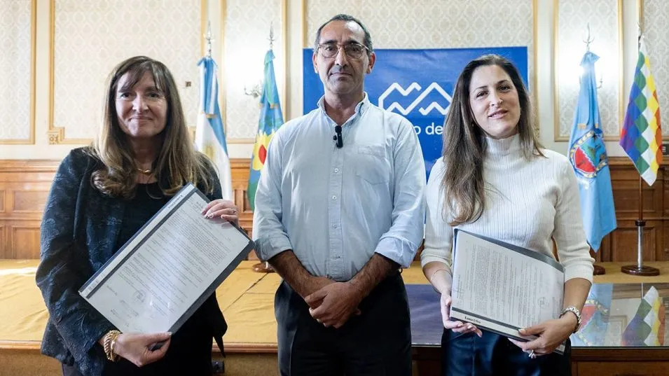 Acto de juramento y asunción de las juezas de Faltas de Azul