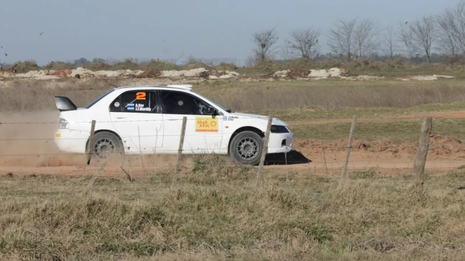  Azul vuelve al   calendario del   Rally Bonaerense  