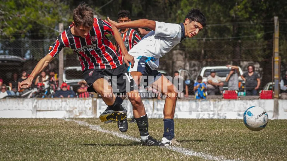 En Reserva, Cemento y Chacarita igualaron en cero en una nueva edición del clásico del Sur. FOTOS NICOLÁS MURCIA