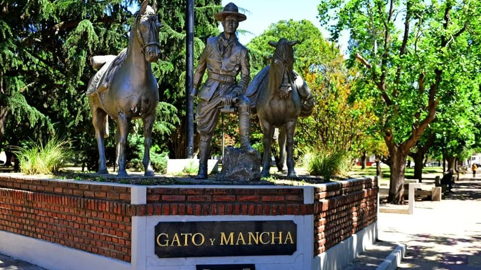 De Buenos Aires a Nueva York: a un siglo de la proeza de los caballos criollos Gato y Mancha