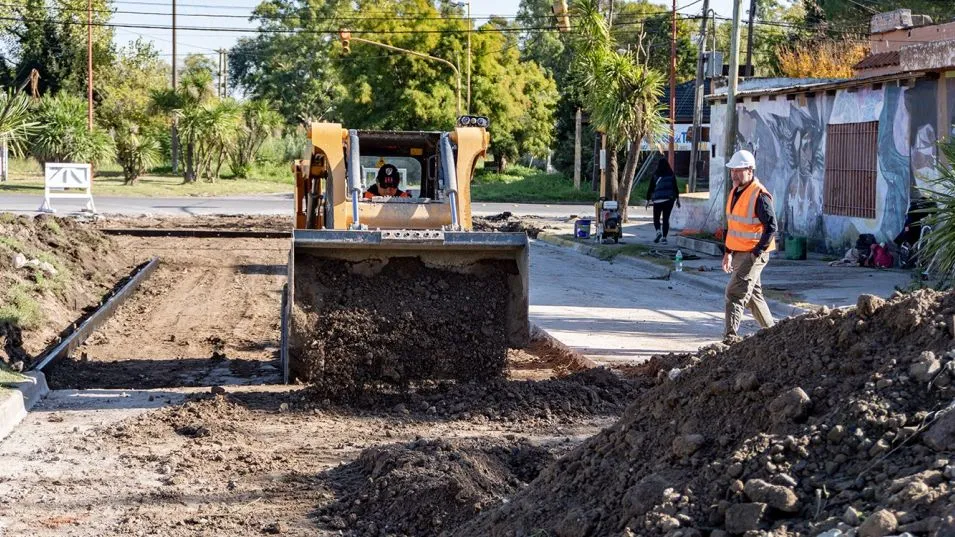 Avanzan los trabajos de arreglo de calles en distintos puntos de la ciudad