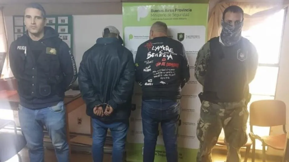 Los condenados anteayer en el juicio oral por el robo en el campo La Negrita habían sido detenidos en Olavarría el 25 de mayo de 2022.  CPR AZUL/PBA/ARCHIVO     