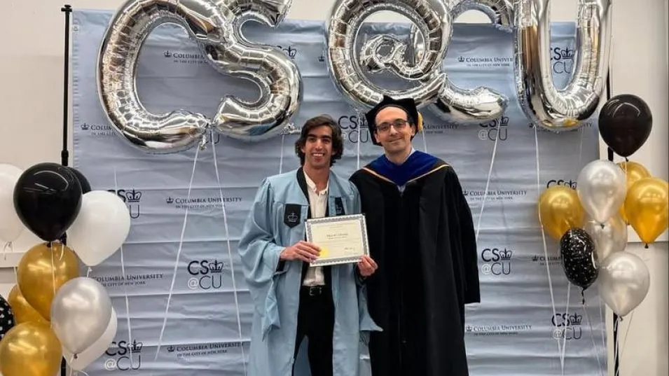 Momento de la ceremonia en uno de los salones de la Universidad de Columbia donde Máximo Librandi recibió un nuevo reconocimiento.