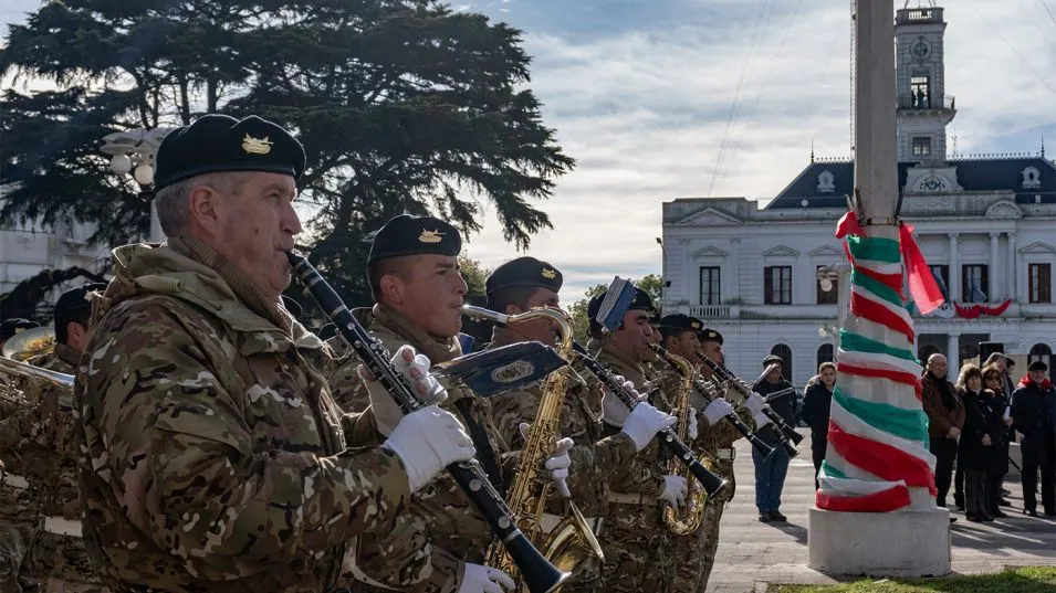 Se celebró en Azul el 79° Aniversario de la República de Italia con un emotivo acto en la Plaza San Martín