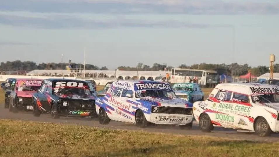 Las categorías menores de la APPS volverán a correr en el circuito del Auto Moto Club Azul. Foto: archivo - gentileza JLD