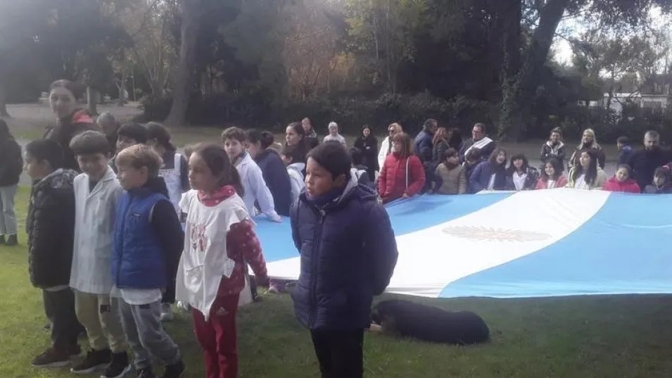 Se izó la bandera de  la Promo Nro. 28