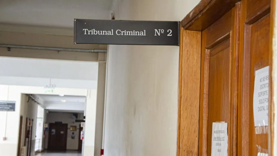 En el Tribunal 2 se tramitó este proceso abreviado donde un joven recibió tres años de prisión en suspenso por abusar de su hija.  NACHO CORREA