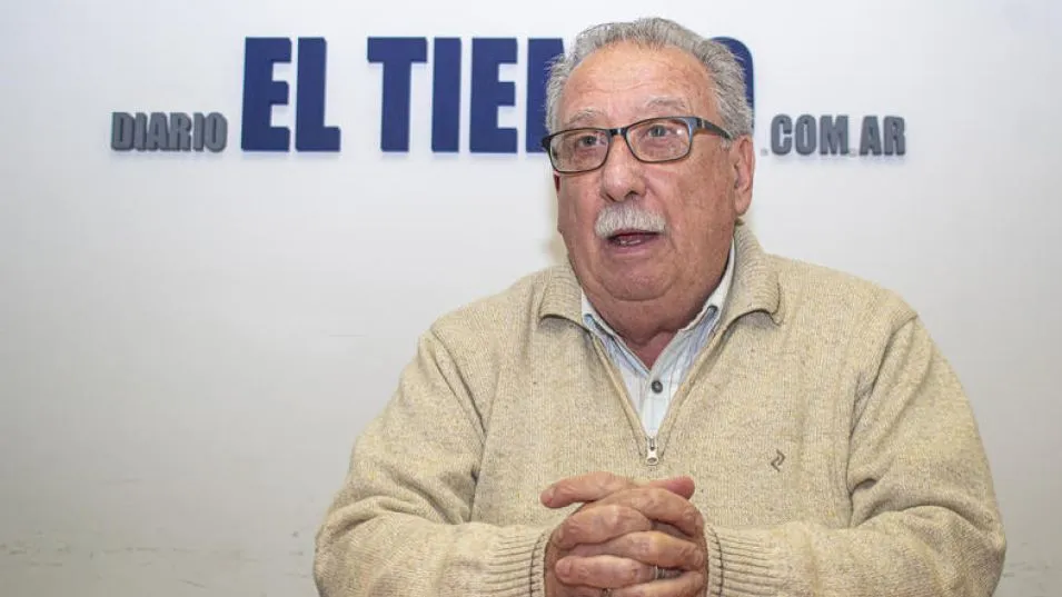 Horacio Aguilar, presidente de la Delegación Azul del Consejo Profesional de Ciencias Económicas, repasó los cambios tecnológicos y sociales que impactan en la profesión. NACHO CORREA