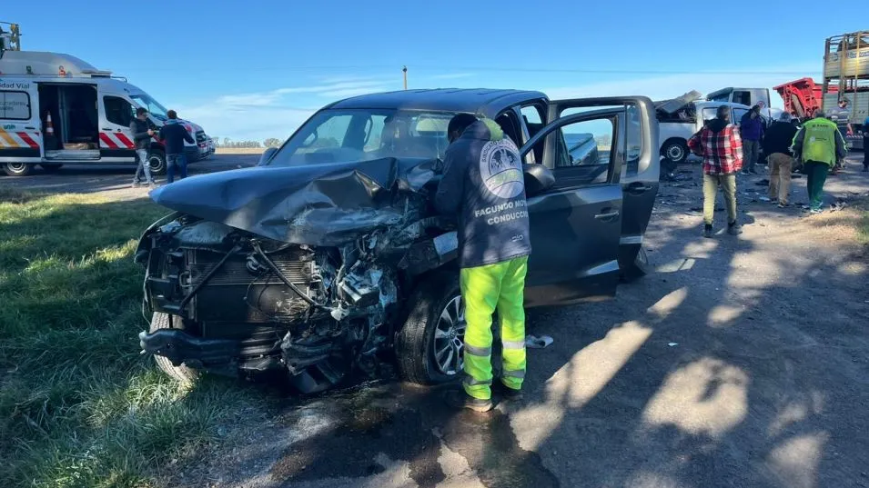 Los ocupantes de ambos rodados figuran con respectivos domicilios en Las Flores y en La Plata: FOTO: VIAL AZUL/PBA