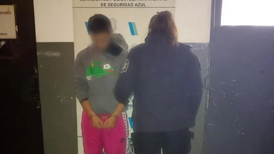 El investigado por estos incidentes estaba en libertad condicional, beneficio del que gozaba desde diciembre pasado.   FOTOS: EPDS AZUL/PBA