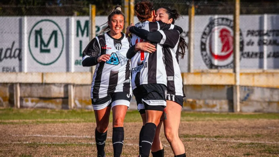 San José, Alumni, Piazza y Porteño, los semifinalistas del Apertura 