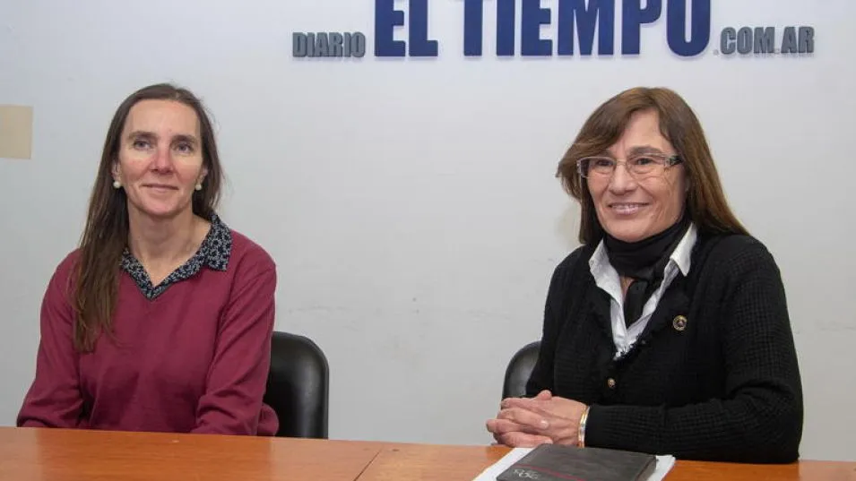 Karina Block y Liliana Monterroso durante un tramo de la entrevista que le brindaron días atrás a diario EL TIEMPO. NACHO CORREA