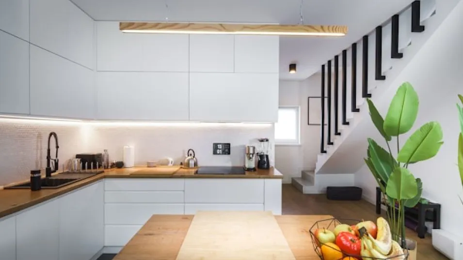 Luces, cerraduras, cámaras: tu hogar más seguro y cómodo con tecnología smart