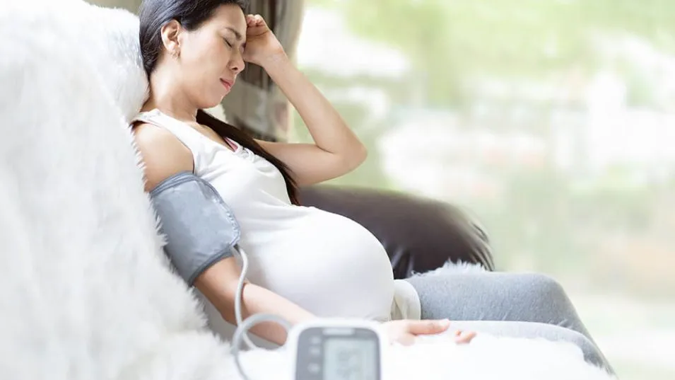 ¿Qué es la preeclampsia y qué signos hay que tener en cuenta durante el embarazo?
