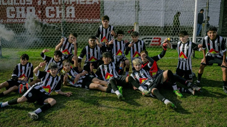 Alumni también fue campeón en Octava. En esta nota podes mirar el camino de cada club. Foto: Nicolás Murcia.