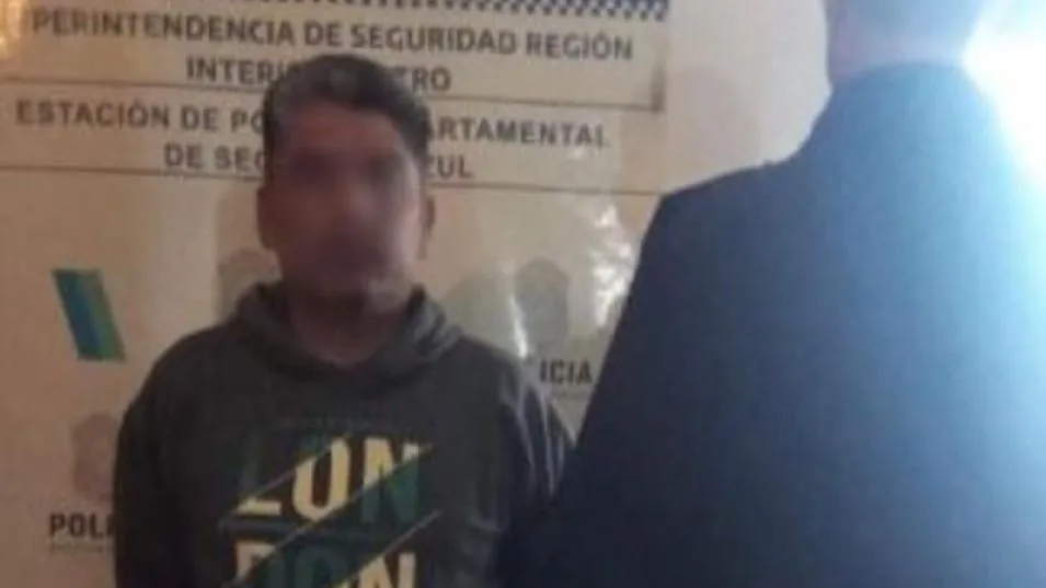 Los condenados por una infracción a la Ley 23.737 se presentaron el pasado lunes en la comisaría primera.  FOTOS: EDPS AZUL/PBA