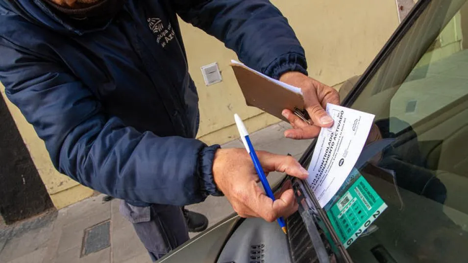 Estacionamiento Medido tendrá modificaciones, si se despacha favorablemente desde la comisión legislativa que, de ahora en más, analizará el proyecto de Ordenanza tratado esta semana.  N. CORREA