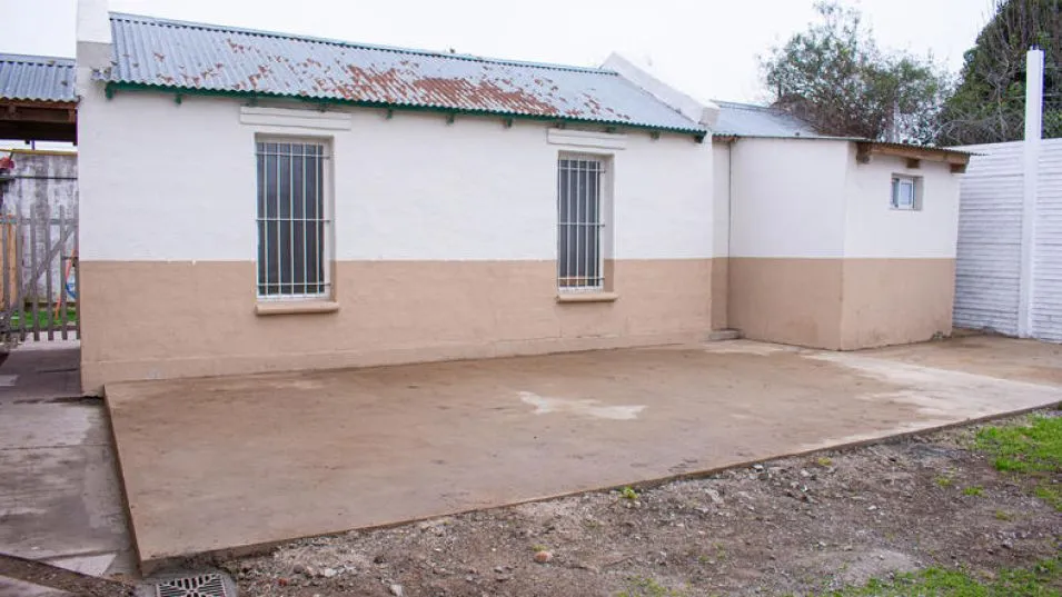 Se hizo el contrapiso, se extrajeron árboles de raíz y obras pluviales, enumeró el presidente de la Asociación Civil, Guillermo Áspera. 