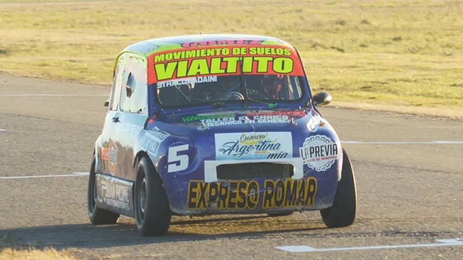 Stracquadaini (foto) y Messler, los mejores en la Promo. El piloto de Azul se adueñó de la quinta fecha, mientras que el de Chillar hizo lo propio en el sexto capítulo. Foto: archivo Miguel Angel.