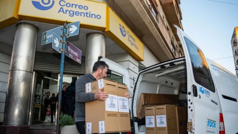  Siete listas de candidatos a concejales y  consejeros escolares compiten en Azul