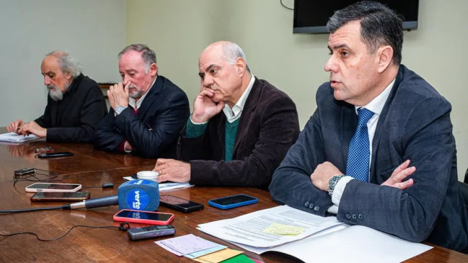 Los integrantes del actual Consejo de Administración de CEAL Ismael Santarcangelo, Daniel Arrastua, Pedro De Luca y Luis Conti el viernes pasado durante el contacto con los medios locales.